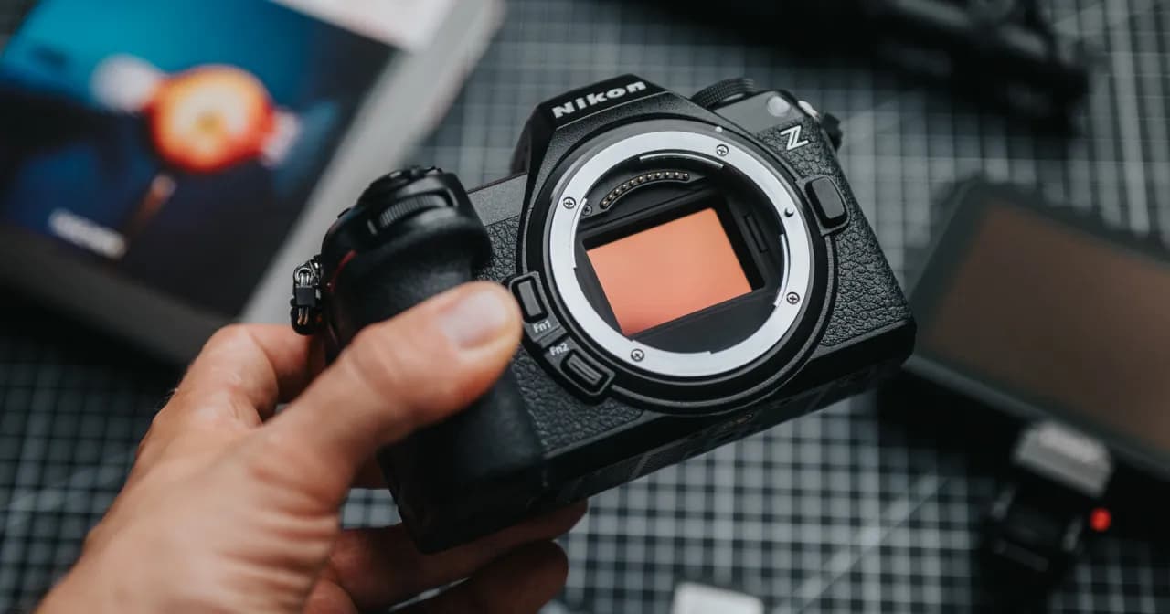 Lustrzanka Nikon 2025: Czy warto? Przewodnik po modelach